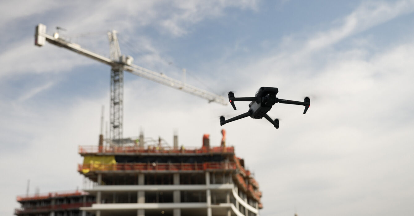 Sequence 01.00_00_18_17.Still001 Sequence 01.00_00_18_17.Still001